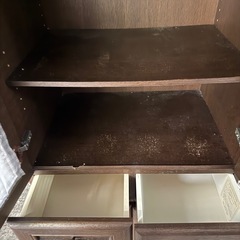 差し上げます食器棚180/59/4242の画像