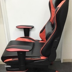 ゲーミング・PCチェア　座面昇降・リクライニング・足置き場付きの画像