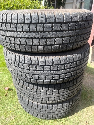 19 TOYO 175/65R14 2022年製 9分目 スタッドレス 19 TOYO 175/65R14 2022年製 9分目 スタッドレス