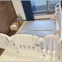 ＧＵ ＭＯＤＥ ベビーゲート 置くだけ ベビーサークル キッズパーテーション ベビーフェンス (扉ベージュ, 幅454cm)の画像