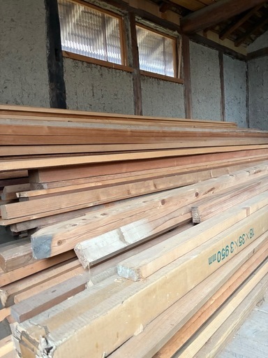 ⭐︎短期投稿⭐︎ 大量の木材　ＤＩＹ　建築材　家　木材　おまとめ　家具　業者