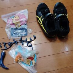 ASICSスパイク23.5cm