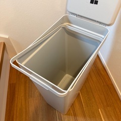 35Lゴミ箱(IKEA ホルバル)　の画像