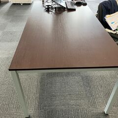 会議テーブル　1800㎝×900㎝　高さ70㎝の画像