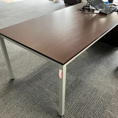 会議テーブル　1800㎝×900㎝　高さ70㎝の画像