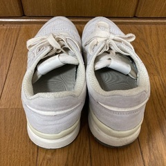 オニツカタイガー ライトグレースエード スニーカー 26.5cmの画像