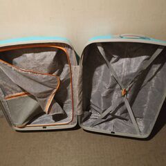 2週間-長期 最大級超特大4Lサイズ130L相当キャリーケースの画像