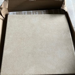 廃材ロス DIY 外部タイル300角22枚の画像