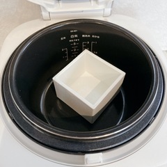 バルミューダ ザ・ゴハン 3合炊き 電気炊飯器 BALMUDA The Gohan K08A-WH の画像