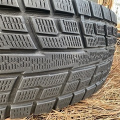 215/70/16インチ ヨコハマ ジオランダー スタッドレス 冬タイヤの画像