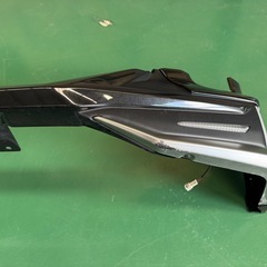 トヨタライズ　モデリスタフロントリップ
の画像