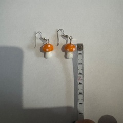 きのこ　ピアスの画像