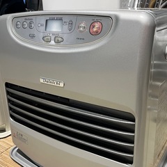 ダイニチ　ブルーヒーター　ファンヒーター　Ｌタイプ　大容量９Ｌタンク　ライトシルバー　木造１５畳／コンクリート２０畳　新品時メーカー希望小売価格４５，８００円　ＦＷ－５６１６Ｌの画像