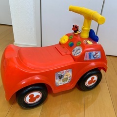②足けり乗用玩具　ディズニー　消防車の画像