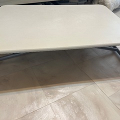 ホワイトデスクの画像