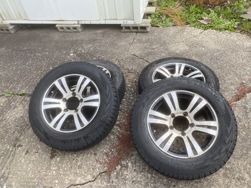 ジムニー　スタッドレスタイヤ　アルミホイール４本セット　175/80/16