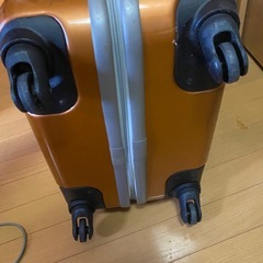 スーツケース　ブランド品の画像