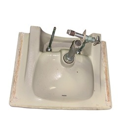 洗面ボウル 蛇口付き 少し汚れあり 現状渡しの画像