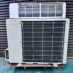 K06551 中古エアコン アイリス 2020年製 主に18畳用 冷房能力 5.6KW / 暖房能力 6.7KWの画像