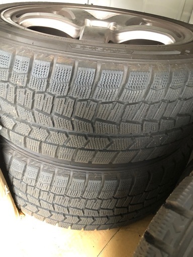215/50-17 WM02エンケイPF05　フォルクスワーゲン　ゴルフ　スタッドレス　