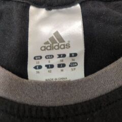adidas レディースＴシャツ　美品の画像