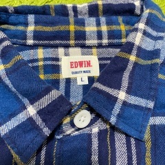 新品！EDWINのチェック柄のシャツ　青の画像
