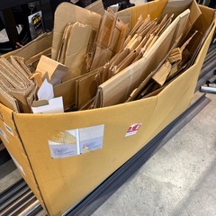 ダンボール 欲しい方どうぞ
の画像