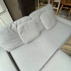 ソファー　グレーの画像