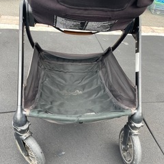 【値下げしました！お得です！】Nuna Triv ベビーカーの画像