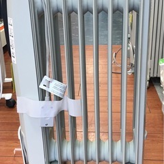 ジモティ割引有★【ジャングルジャングル岸和田店】暖房　オイルヒーター　デロンギ　南大阪 岸和田市 貝塚市 泉佐野市 和泉市 忠岡町 熊取町の画像