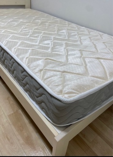 ベッドフレーム、マットレス、ソファベッド　セット売り