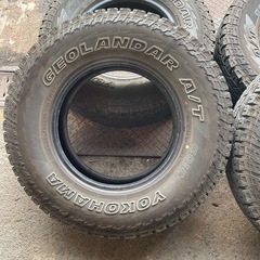 ランクル等に　ヨコハマ　ジオランダーA／T LT215/85R16 115/112R 10PR 4本セット　バリ溝
の画像
