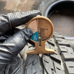 ランクル等に　ヨコハマ　ジオランダーA／T LT215/85R16 115/112R 10PR 4本セット　バリ溝
の画像