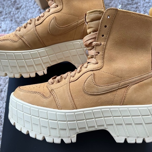 【新品】ナイキ エアジョーダン1 ブルックリン ベージュ 25