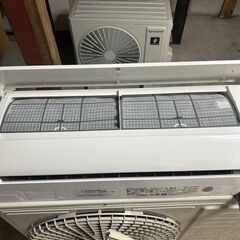 極美品　簡易清掃済み　ポンプダウン済み　2025年製　HITACHI　ルームエアコン　RAS-AJ56R2（W）　18畳用　日立ルームエアコン　セパレート型室内ユニットの画像