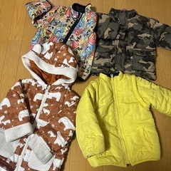 100サイズ　ジャンパー　ジャンプスーツの画像