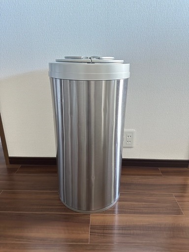 【値下げしました】自動開閉ゴミ箱45L袋対応