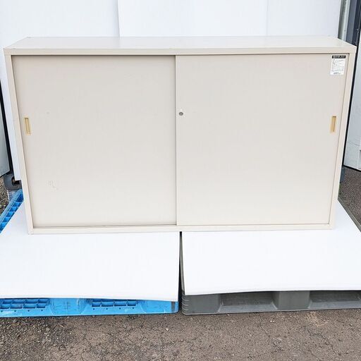 オフィス キャビネット（大）19800円！ 事務所の書類整理はコレ♪ コクヨ スチール引き違い戸タイプ 下置き オフホワイト　【UP!s】