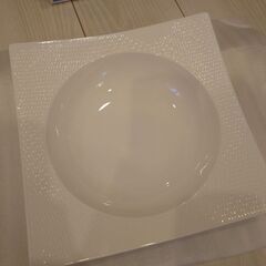 【WEDGWOOD】ホワイト陶磁器の画像