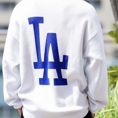 adamsJUGGLER MLBニットLAの画像