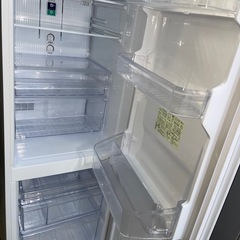 送料・設置込み可　冷蔵庫　271L SHARP 2018年【分解クリーニング済み】の画像
