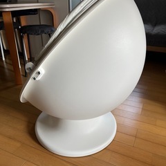 値下げしました！子ども用回転チェアの画像