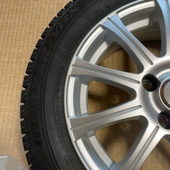 ホイール付きスタッドレスタイヤ175/65R15 バリ溝 　の画像