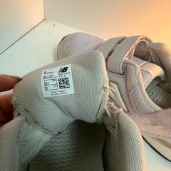 ニューバランス　キッズスニーカーの画像