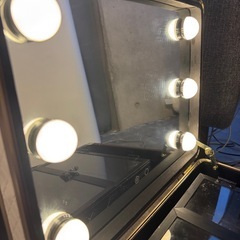 マジックミラー　持ち運びドレッサーの画像