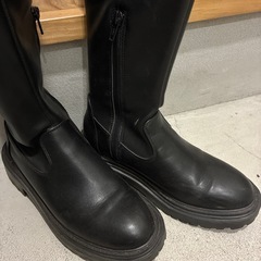 GU ウルトラストレッチニーハイブーツ　レザー　Sサイズの画像