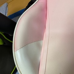 オットマン付きゲーミングチェアの画像