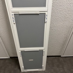 GARNES（ガーネス）ドア掛けミラーです。﻿ ドアや扉に掛けて使用できる全身鏡の画像