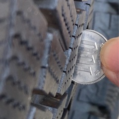 215/60R/17  96Q  4本のスタッドレスタイヤホイールセット①の画像