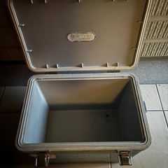 クーラーボックスの画像